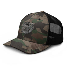 Load image into Gallery viewer, Camouflage trucker hat
