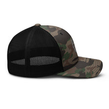 Load image into Gallery viewer, Camouflage trucker hat
