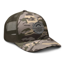 Load image into Gallery viewer, Camouflage trucker hat
